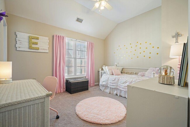 Building Photo - 3803 Waters Edge Trail