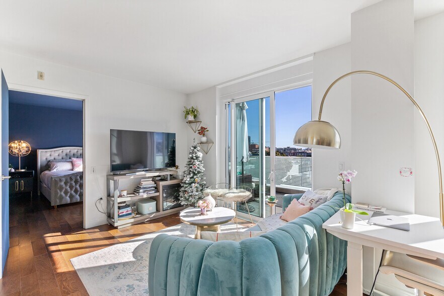 Building Photo - 555 Fulton St