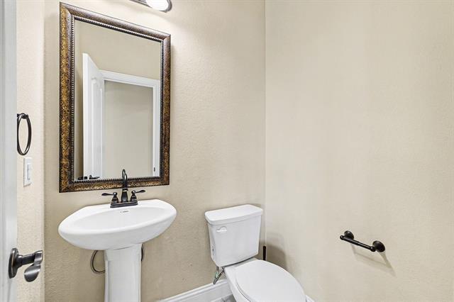 Building Photo - 1012 Granger Dr