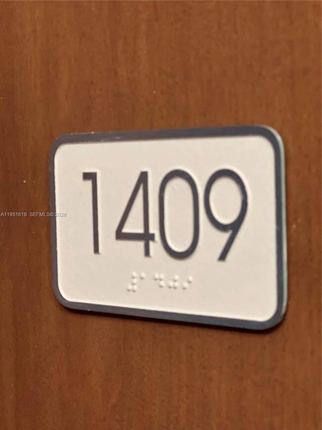 Building Photo - 31 SE 5th St