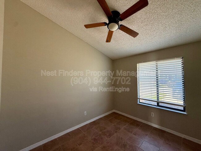 Building Photo - 2429 N Seabury Pl