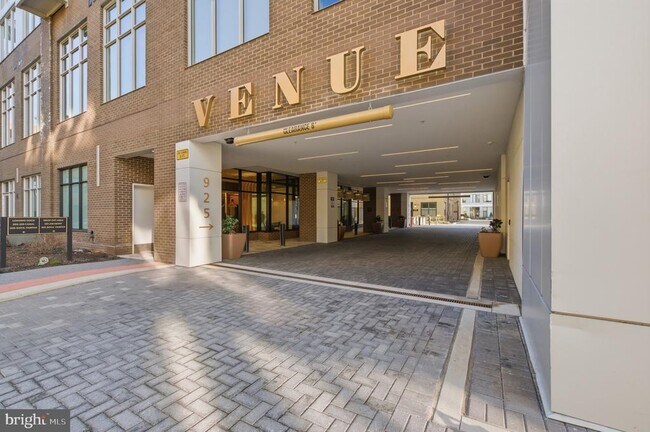 Building Photo - 925 N Fairfax St