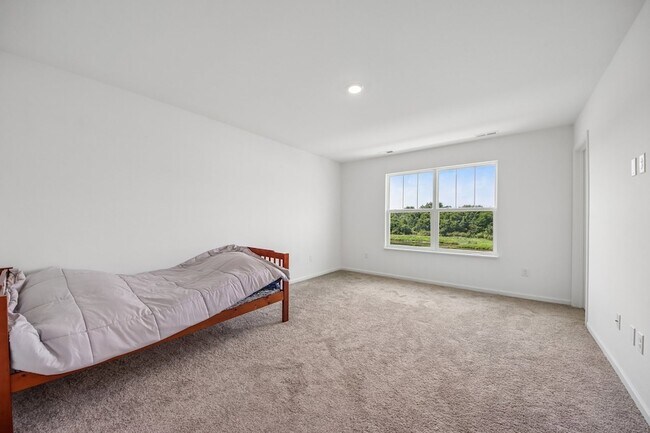 Building Photo - 1109 Atterberg Rd