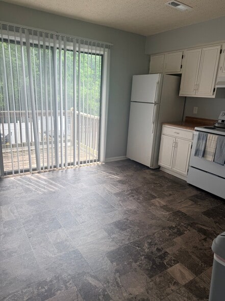 Building Photo - 16 Duiguid Dr
