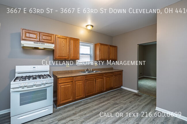 Building Photo - 3667 E 63rd St