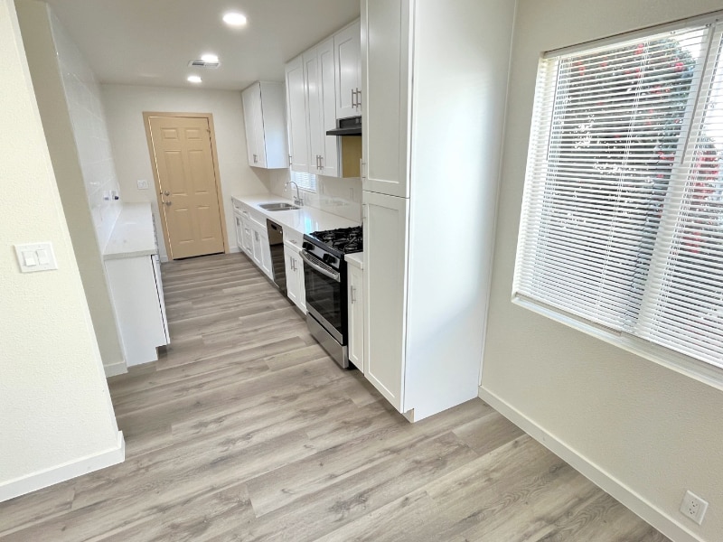 Building Photo - 5769 Eugene St