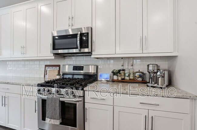Building Photo - 1166 E Weatherby Way