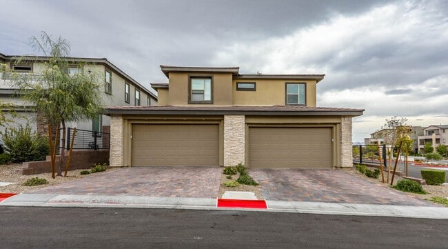 Primary Photo - 3 Bed Nicely Upgraded Summerlin TownHome