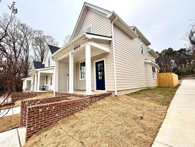 Building Photo - 3 Bedroom, 3 Bathroom Home in Durham