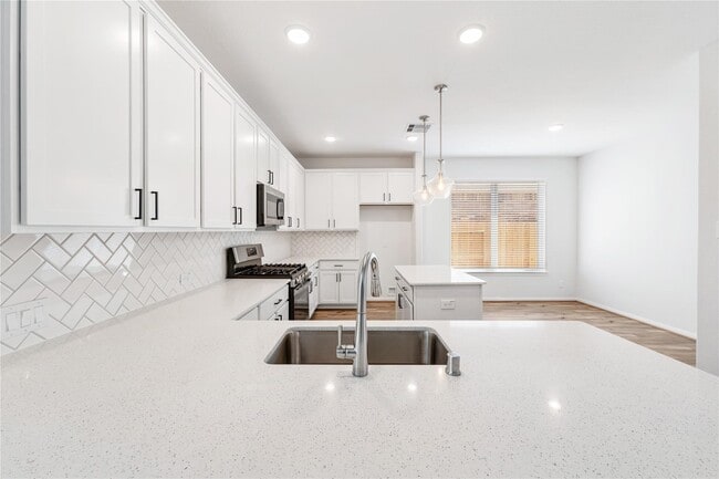 Building Photo - 208 Cambria Green Ln