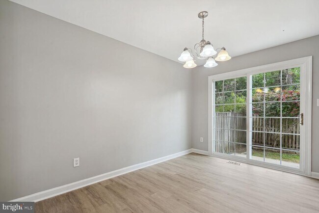 Building Photo - 10205 Provincetown Ct