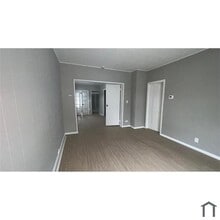 Building Photo - 3638 Sykora Rd