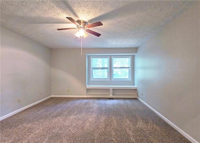 Building Photo - 5530 Deerfield Pl