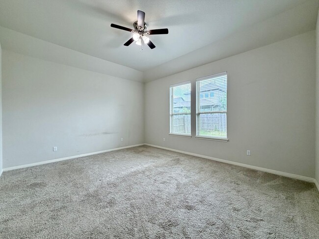 Building Photo - 877 Centerra Hills Cir