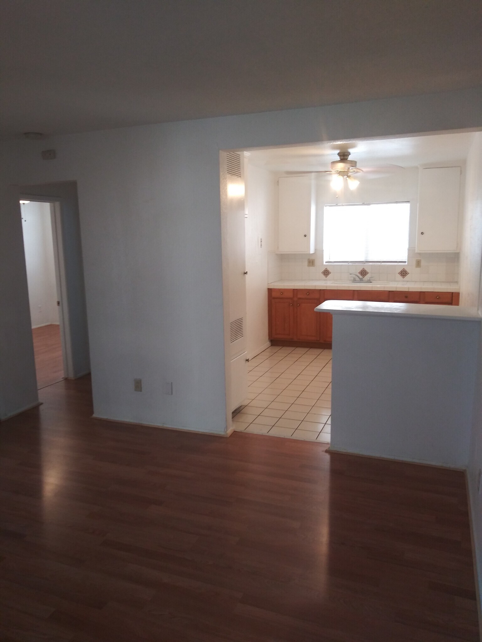 Building Photo - 13320 S Vermont Ave