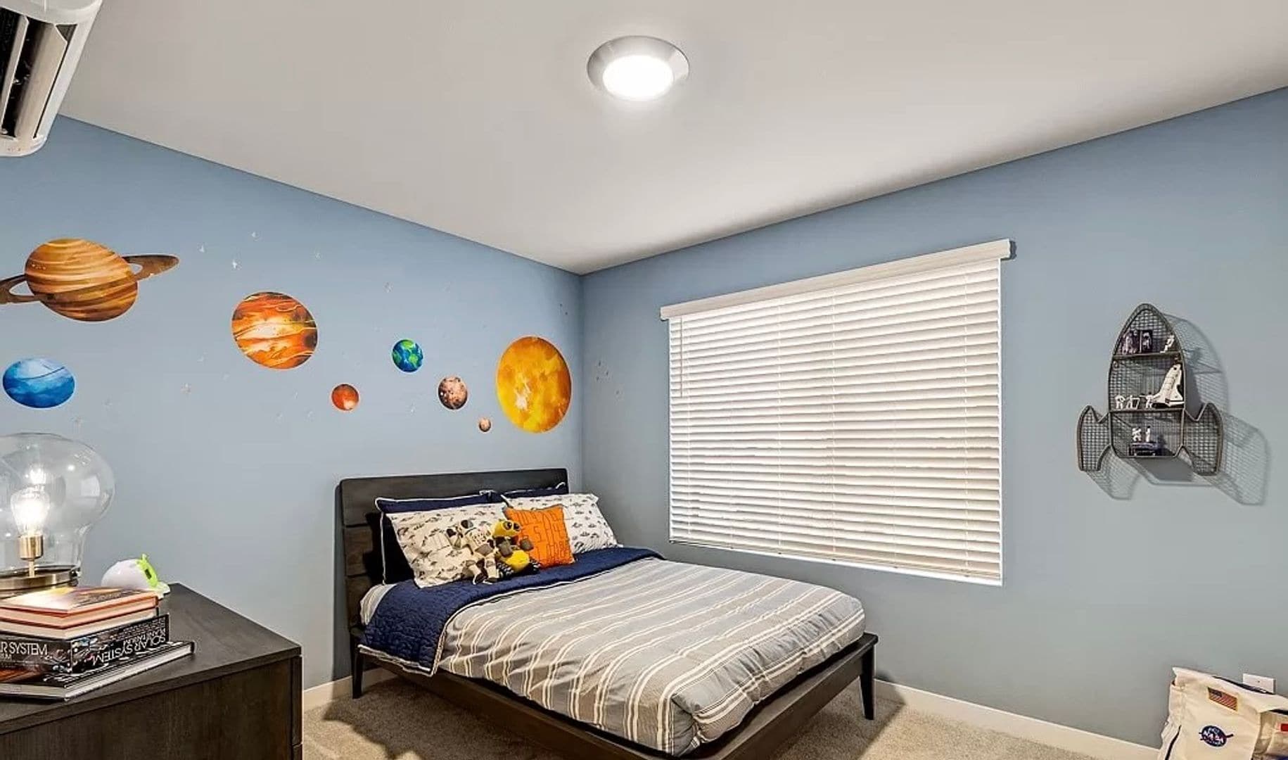 Building Photo - Brand New Townhome in Bothell