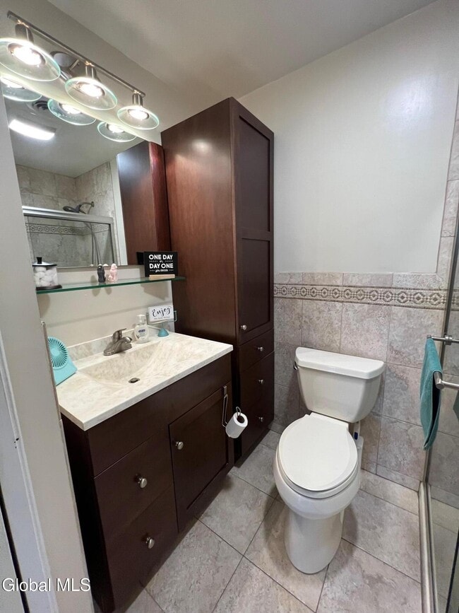 Building Photo - 111 Stone Ridge Ct