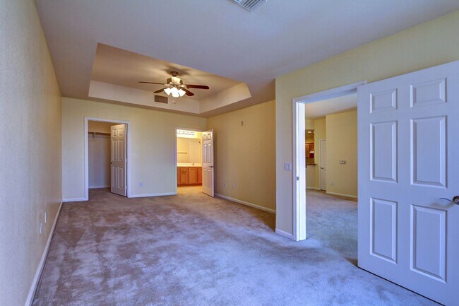 Building Photo - 47 E Agate Ave