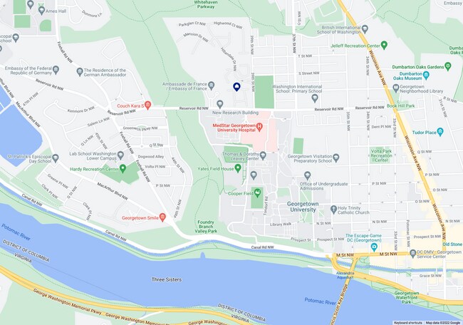 Building Photo - Beautiful Home in the Coveted Gated Commun...