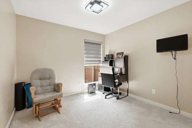 Building Photo - 9436 Ponderosa Trail