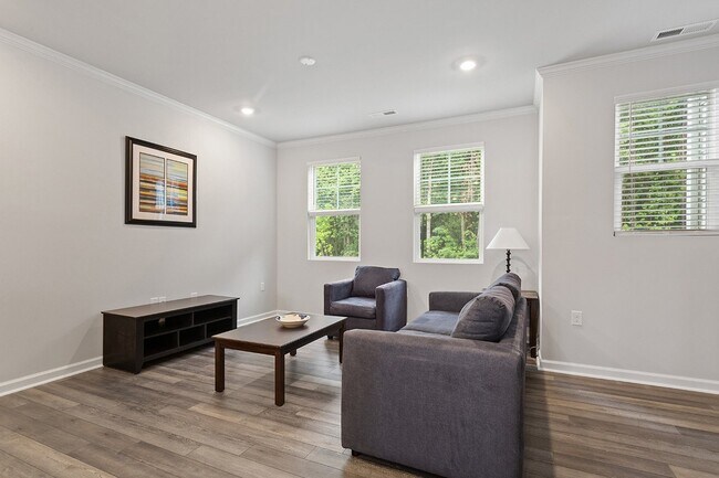 Building Photo - Furnished 3 Bedroom 3 Bath Townhome Wake Forest