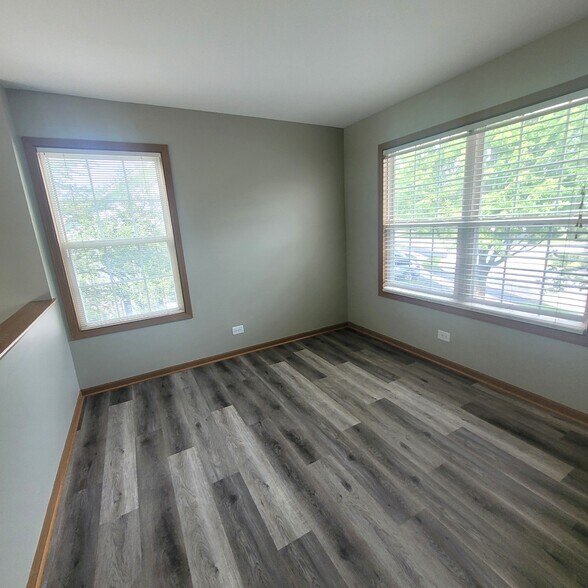 Building Photo - 156 Castlewood Ct