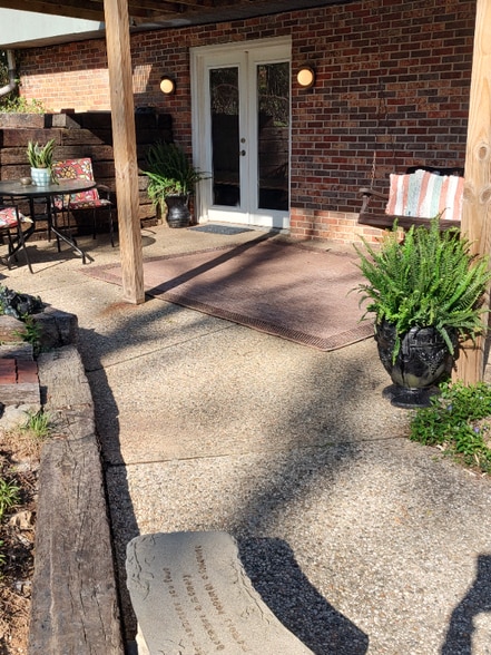 Building Photo - 5204 Roman Dr