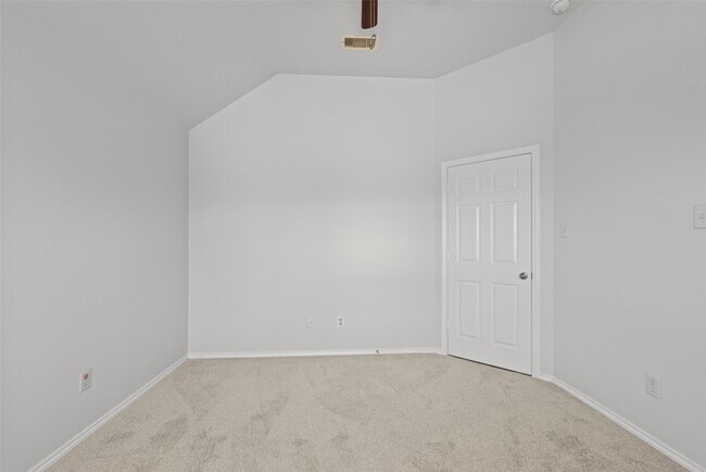 Building Photo - 12850 Pecan Shores Dr