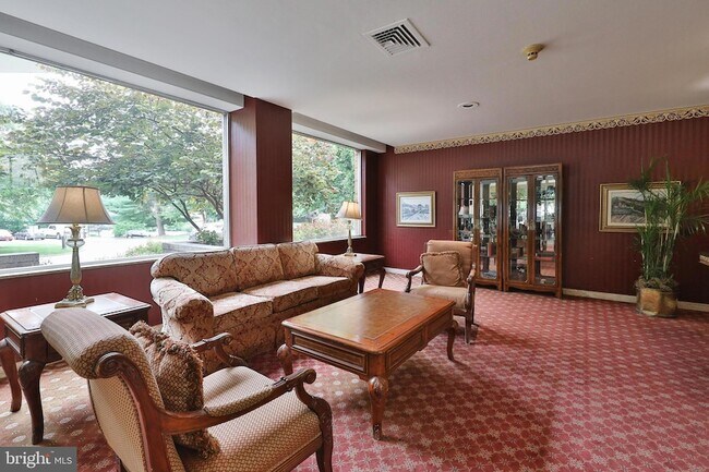 Building Photo - 7900 Old York Rd