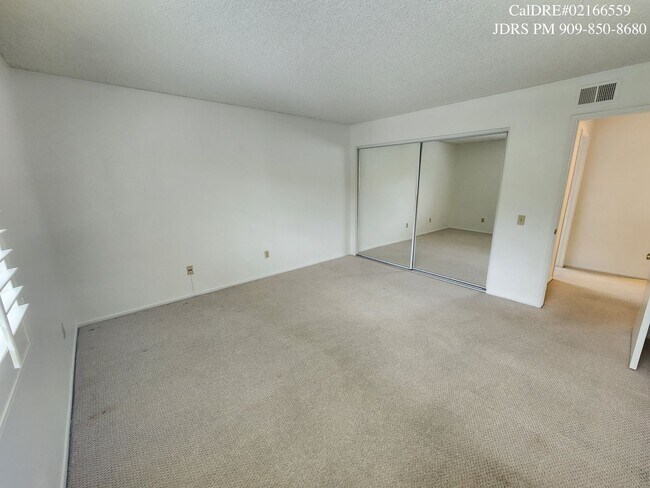 Building Photo - 124 E Colorado Blvd