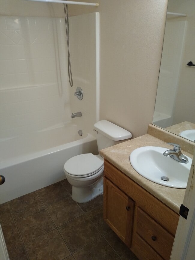 Building Photo - 77 N 4250 W