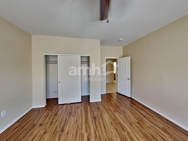 Building Photo - 6803 S 41st Ln