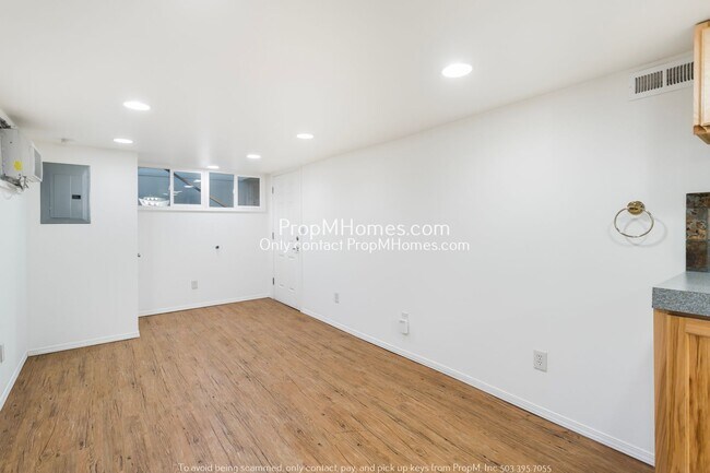 Building Photo - Unique 1-Bedroom with Bonus Studio – Flexi...