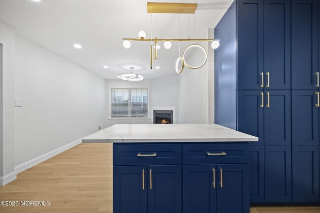 Building Photo - 1115 Roseberry Ct