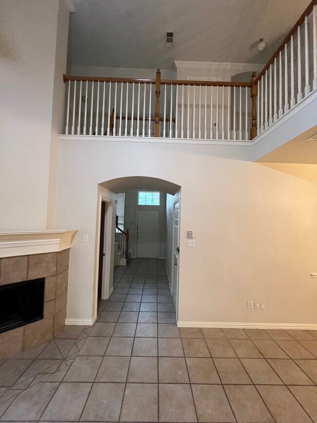Building Photo - Rare Opportunity- 3-Bedroom Home in Gated ...