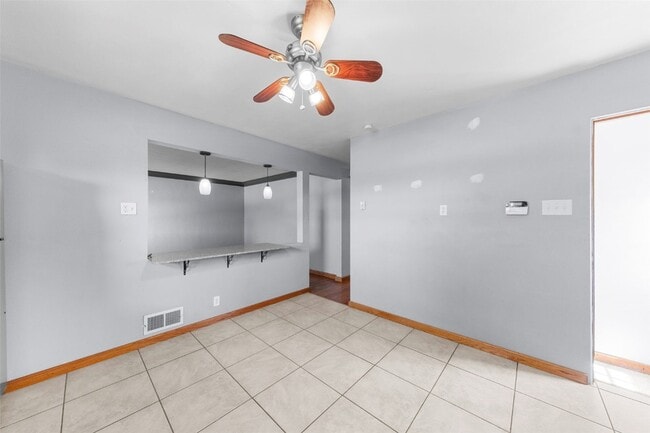 Building Photo - 3735 Koeln Ave