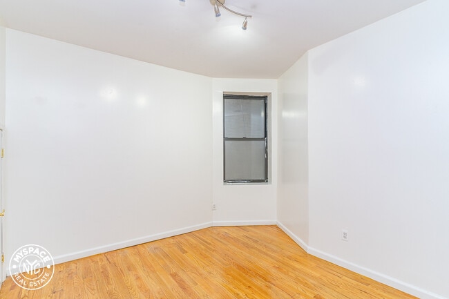 Building Photo - 275 Classon Ave