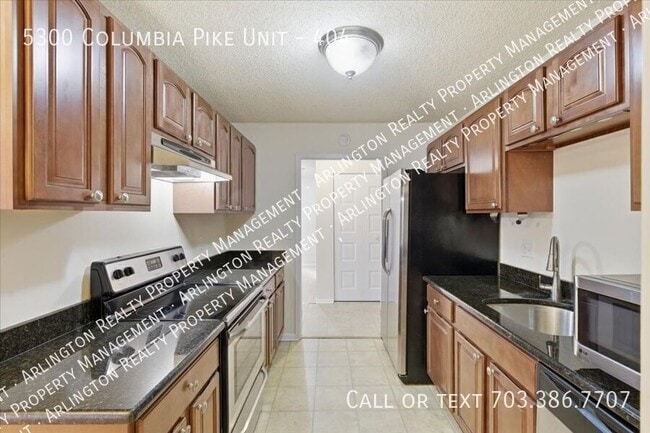 Building Photo - 5300 Columbia Pike