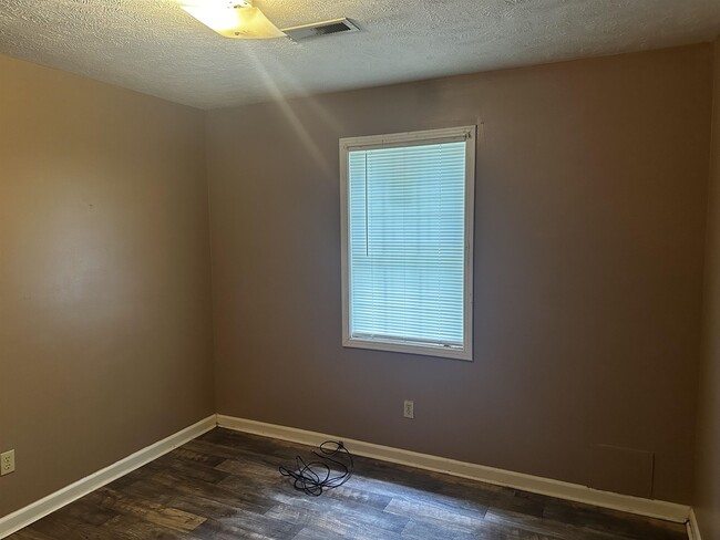 Building Photo - 1134 Ferrell St