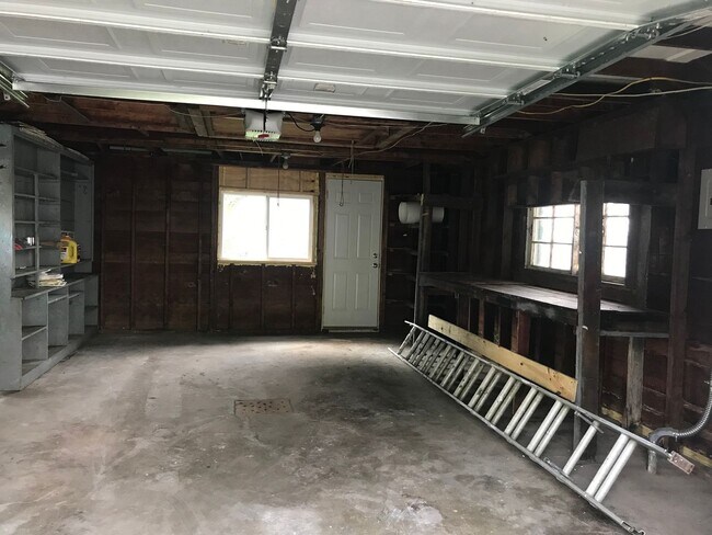 Building Photo - Welcome to the Village of Milford!