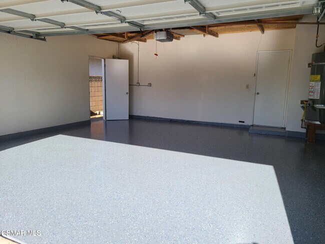 Building Photo - 1404 Suffolk Ave