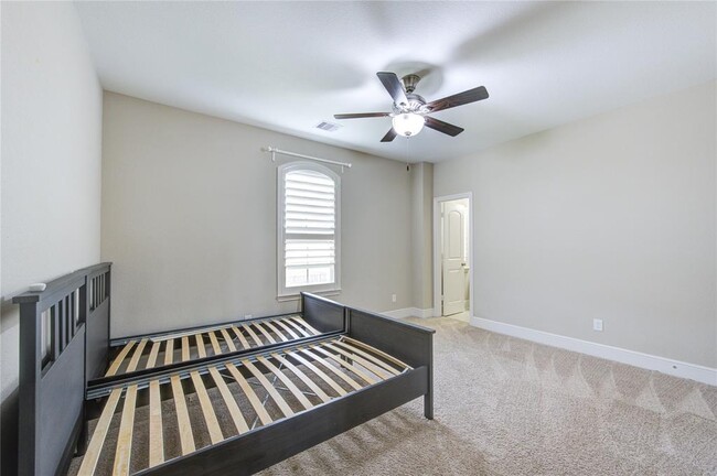 Building Photo - 2827 Winthrop Mdw Wy
