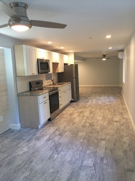 Building Photo - 16 Sherwood Dr