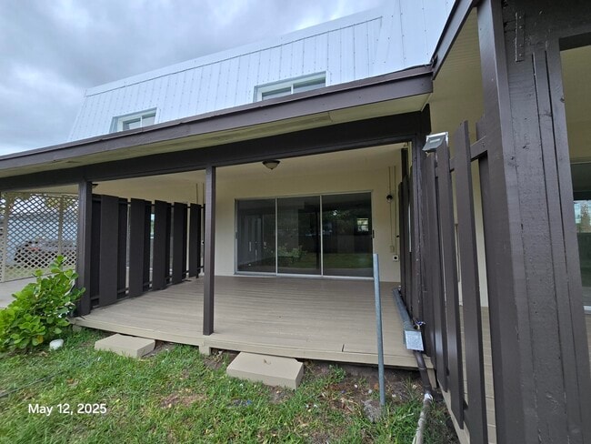Building Photo - 2984 SE Bonita St