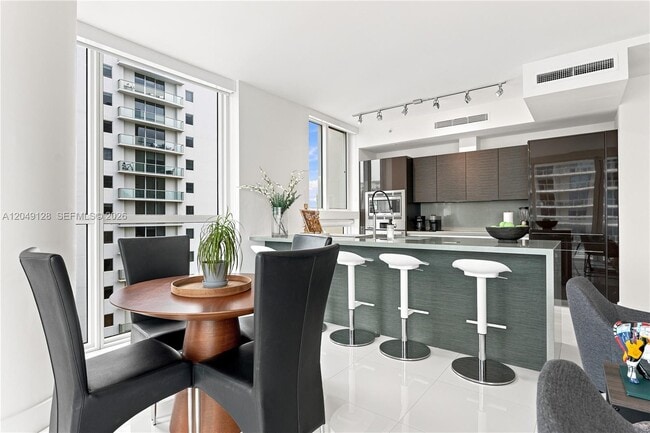 Building Photo - 1080 Brickell Ave