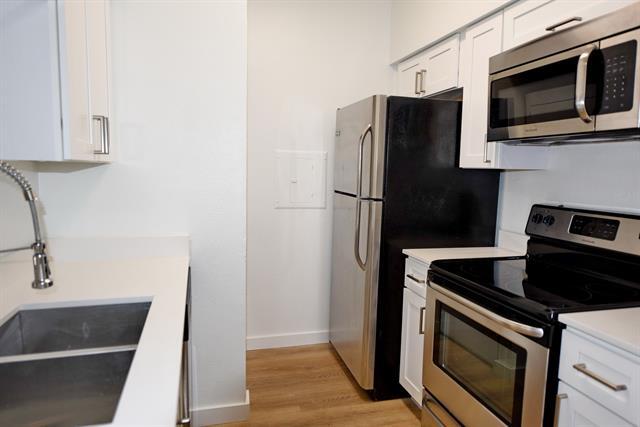 Building Photo - 3711 Cedarplaza Ln