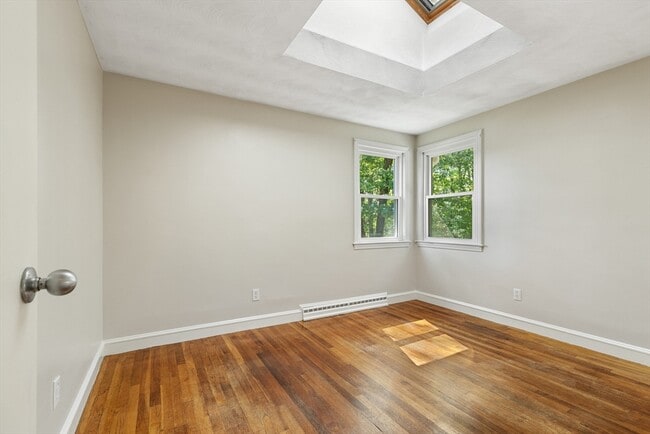 Building Photo - 16 Paulson Dr