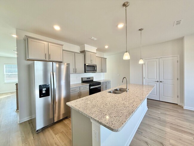 Building Photo - Stunning New Construction 4BD, 3.5BA Apex Townhome with a 2-Car Garage in a Prime Location Near T...