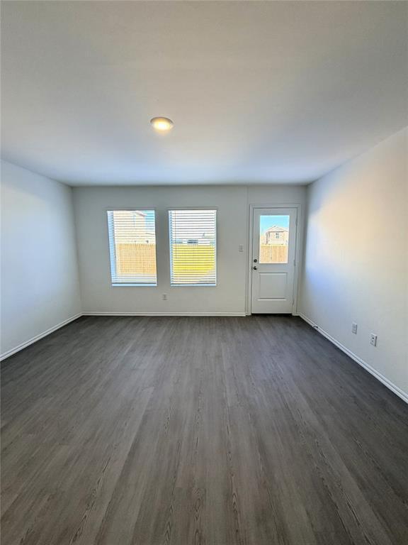 Building Photo - 2007 Delphine Dr