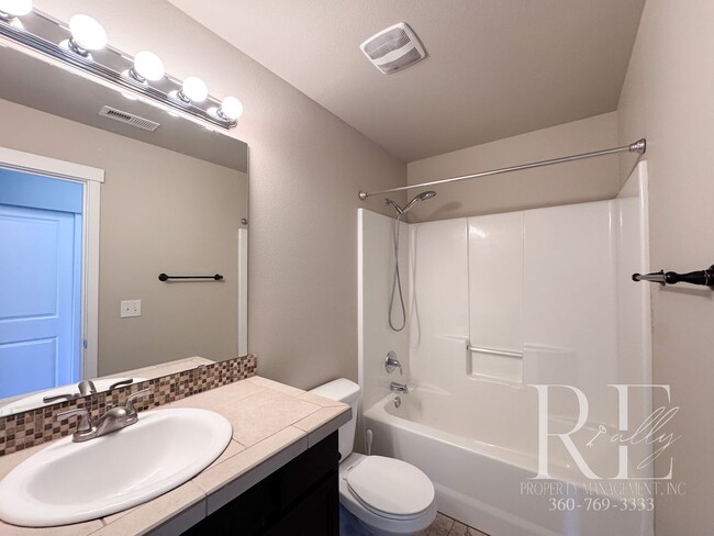 Building Photo - Effortless Elegance in Caldart Heights, Poulsbo